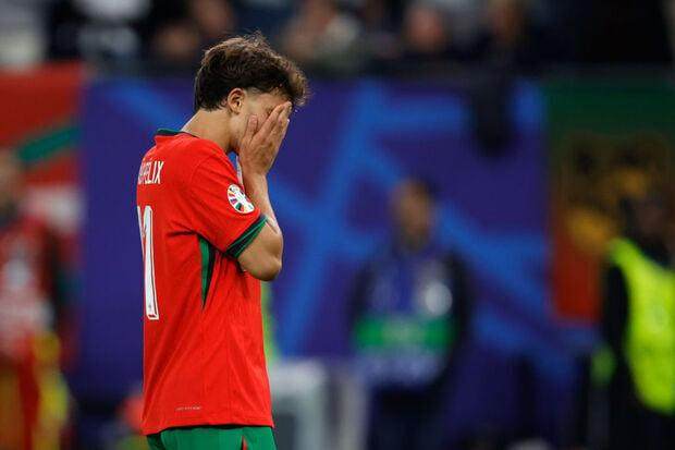 kaiyun-B席B费踢得可以 佩佩离开后后防无忧 维蒂尼亚棒！