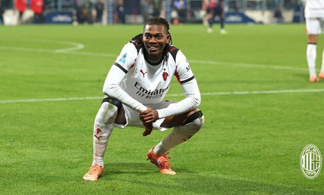 足球市场：米兰已经开始讨论莱奥续约，球员愿意留队